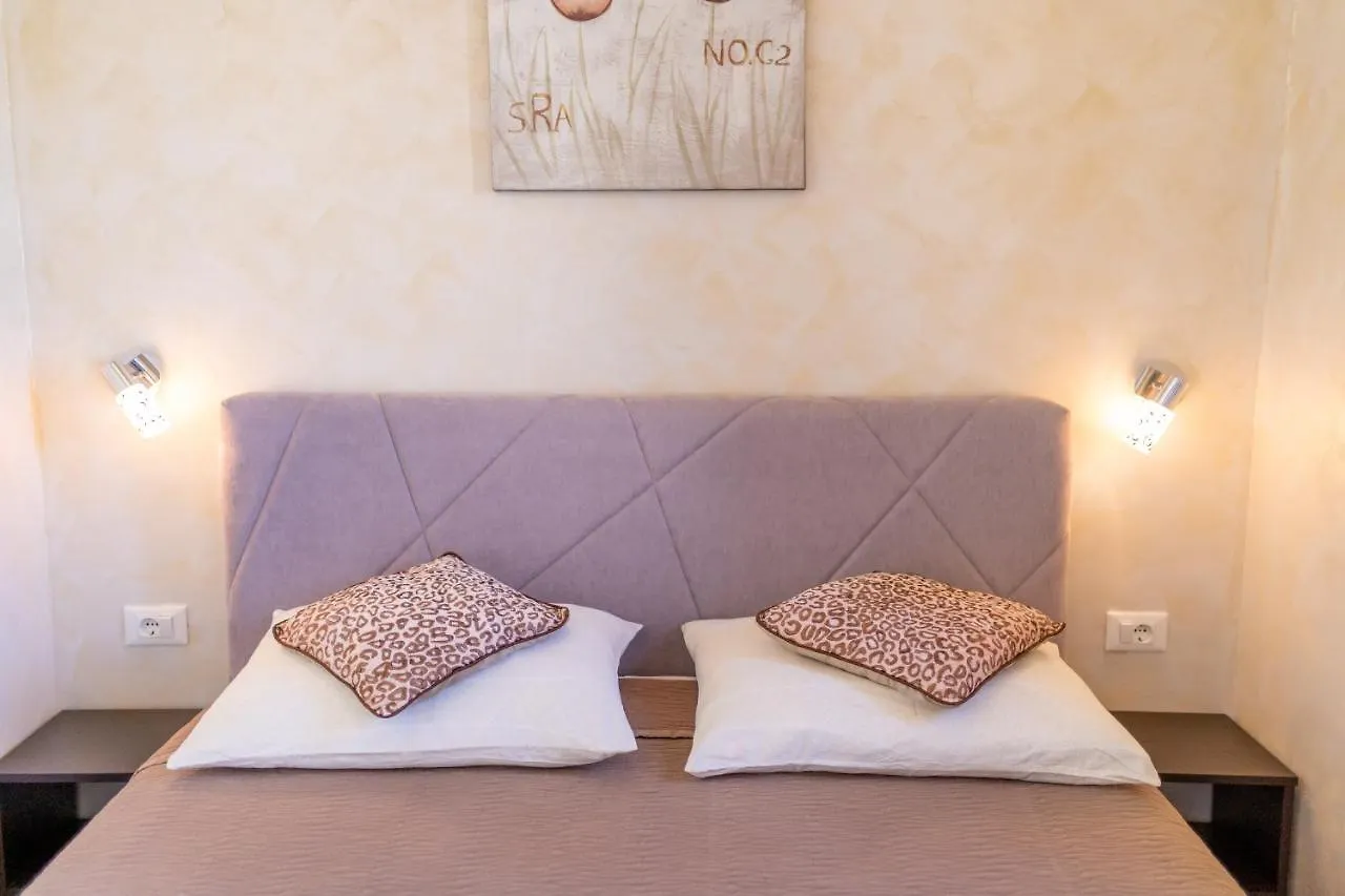 Apartments Naja Split