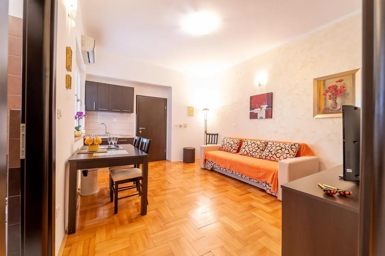 Apartments Naja Split