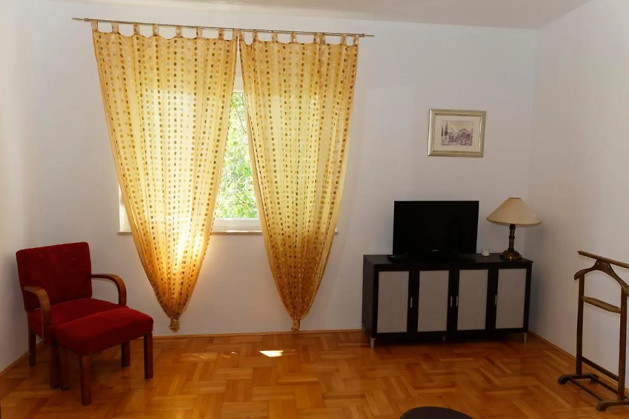 Apartments Naja Split