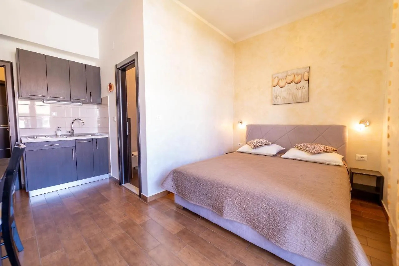 Apartments Naja Split
